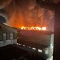 Rogo nella notte, incendio infuria nella cartiera