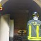 Fiamme in un b&b, il fumo invade tutto