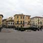 La piazza si tinge di arancione per la Pubblica assistenza