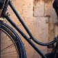 Stop alle bici al palo, "ma dove parcheggiarle?"