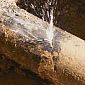 Rottura sulla rete, due frazioni senz'acqua