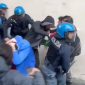Polizia carica gli studenti dei cortei pro Palestina - VIDEO