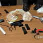 Droga e armi in casa, arrestato un 45enne