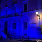 Diabete, il municipio illuminato di blu