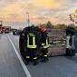 Incidente sulla Tosco-Romagnola, auto si ribalta