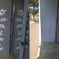 Scritte d'odio sfregiano l'ingresso del Memoriale