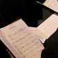 La musica per lo spirito risuona in riva al mare