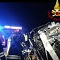 Muore nell'auto in fiamme dopo l'incidente