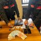 Non rispetta i domiciliari, preso mentre spaccia