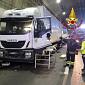 Autostrada chiusa dopo un incidente in galleria