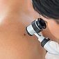 Mille nuovi casi di melanoma ogni anno