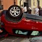 Auto si ribalta sul Viale D'Annunzio