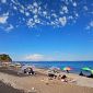 Spiagge, battigia libera a 5 metri dal mare