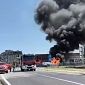 Pick-up a fuoco in mezzo all'Aurelia