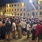 Voci e chitarre, così Pistoia saluta Guccini