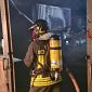 Officina divorata dal rogo nella notte di fuoco