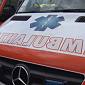 Furgone fuori strada, grave un uomo