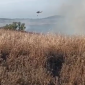 Incendio divampa tra i campi