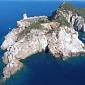 Precipita dagli scogli dell'Isola di Cerboli 