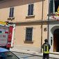 Incendio divampa in un'abitazione
