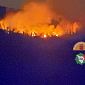 Incendio infuria nei boschi del Monte Alto