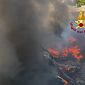 Incendio nel capannone delle ditte di pellami