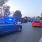 Camion si ribalta alla rotatoria della FiPiLi