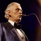 La voce di Andrea Bocelli incanta piazza San Marco