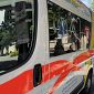 Si sente male in piazza, salvato dai volontari