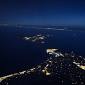 L'Elba di notte vista dall'aereo in volo