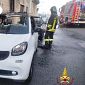 Auto a fuoco nella notte, indaga la Polizia