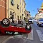 Auto si ribalta in via Cattaneo